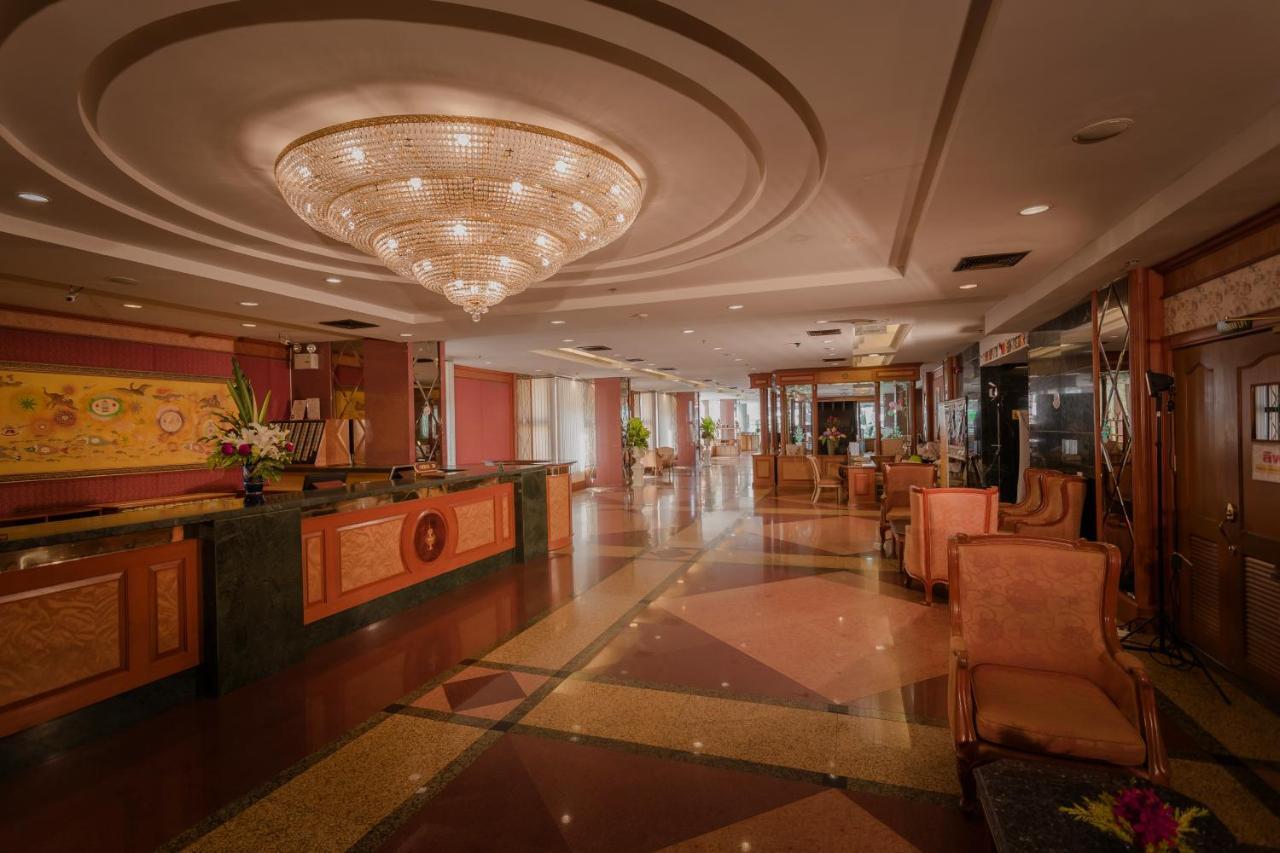 Grand Tower Inn Rama 6 Bangkok Exterior foto